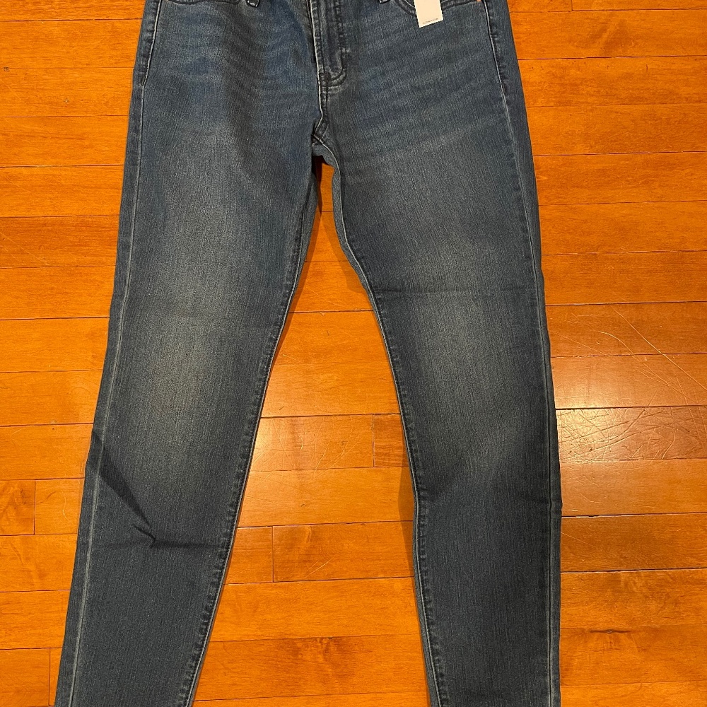 NWT Old Navy Super Skinny Jeans 8P